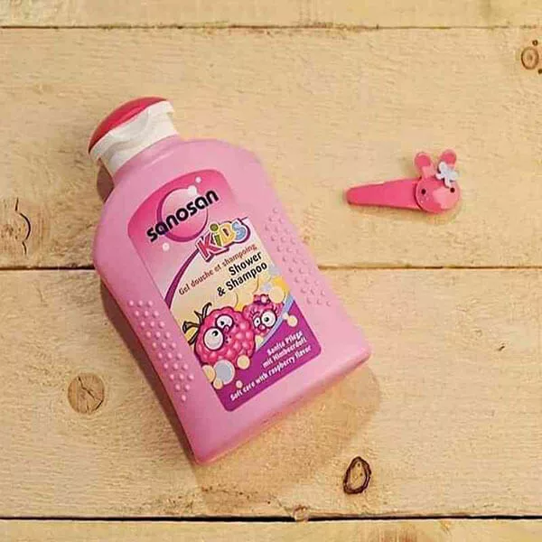 شامپو سروبدن رایحه تمشک سانوسان مناسب کودک 200میل sanosan