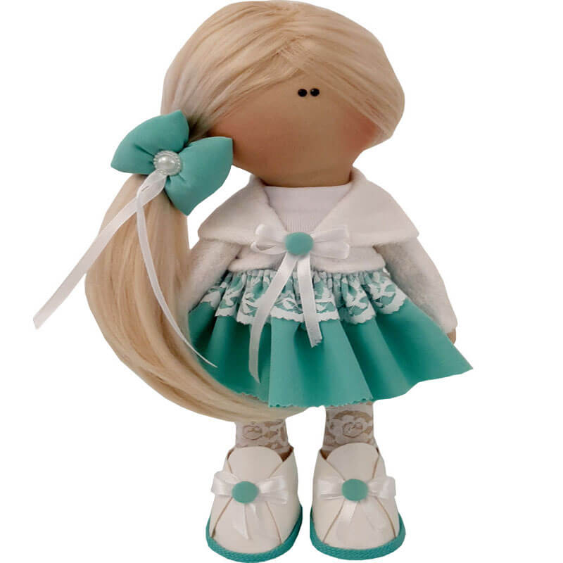 عروسک دخترانه روسی