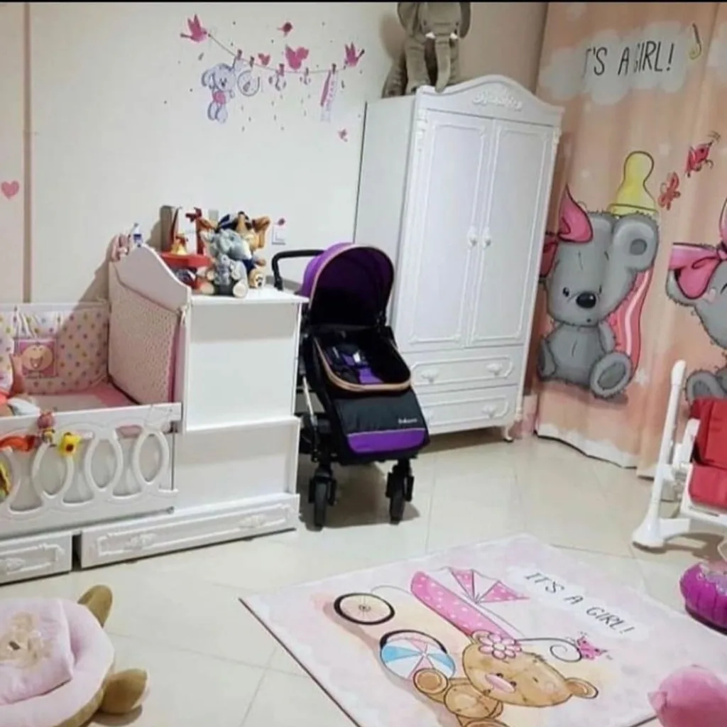 فرش اتاق کودک طرح کالسکه و خرس ماوی كارپت Mavi Carpet