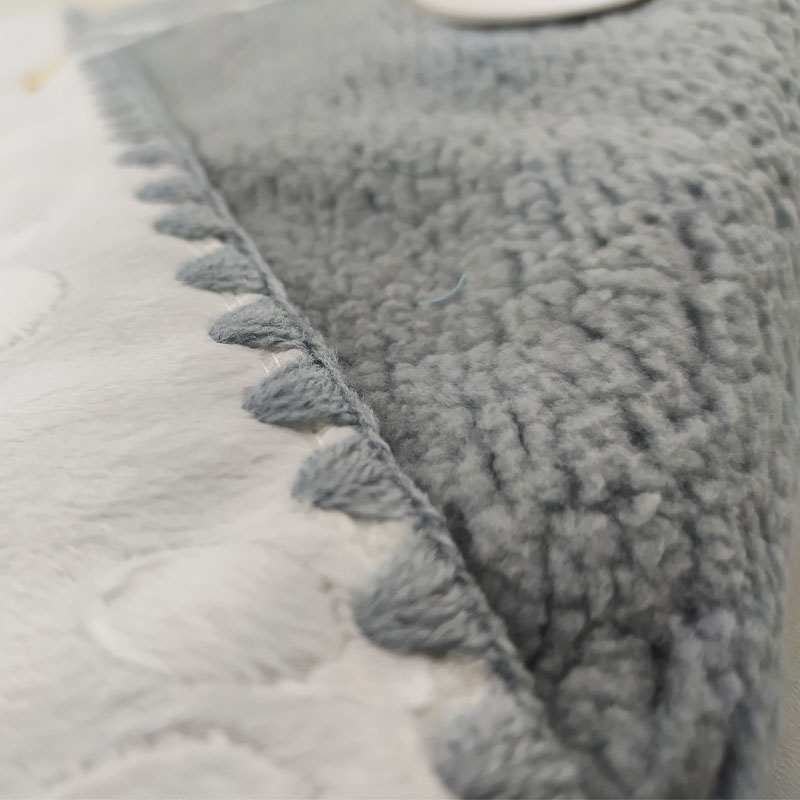 پتو پولیشی کلاه دار طرح پنجه مادرکر MotherCare