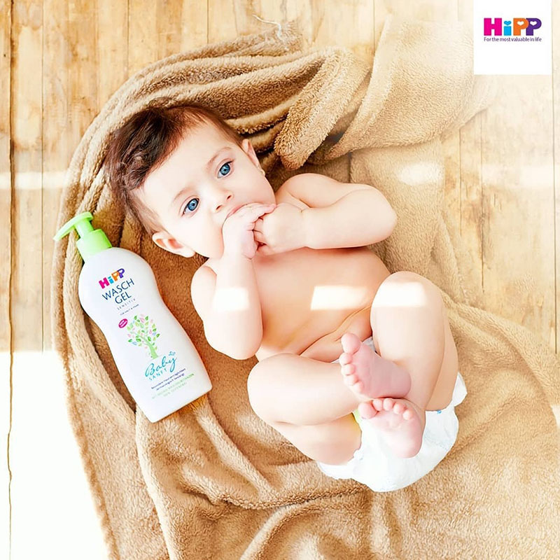 ژل شستشوی سر و بدن کودک 400 میل هیپ Hipp