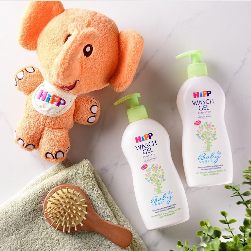 ژل شستشوی سر و بدن کودک 400 میل هیپ Hipp