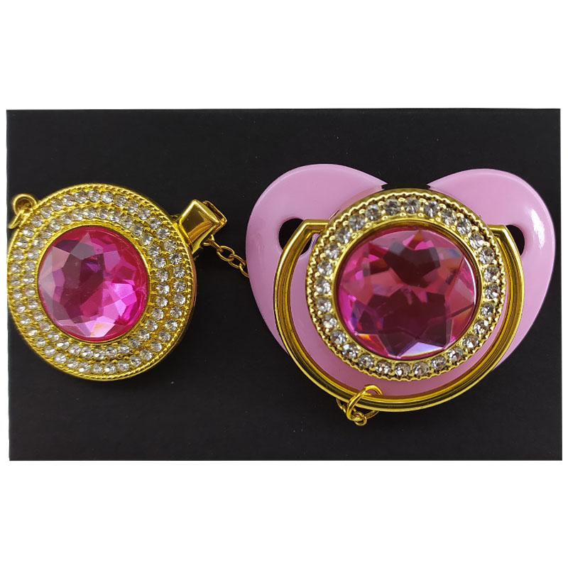 پستانک زنجیردار ارتودنسی نگین دار تائوچی Taoqi پستانک زنجیردار ارتودنسی نگین دار تائوچی Taoqi