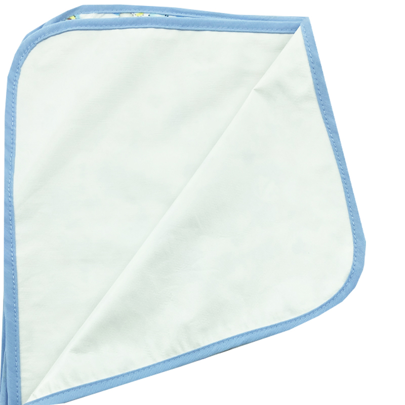 زیرانداز تعویض پوشک Oh Baby فیل و بادکنک کارترز Carters