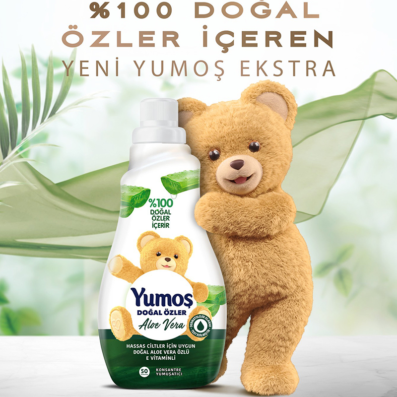 مایع نرم کننده لباس عصاره بادام یوموش Yumos