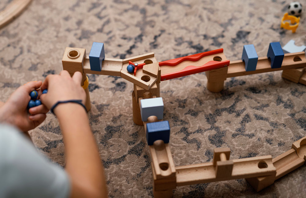 عیدی به بچه ها چی بدیم