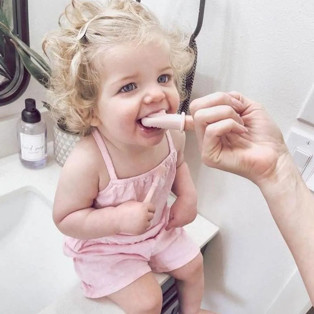 مسواک انگشتی قابدار بادسته اورجینال چیکو Chicco