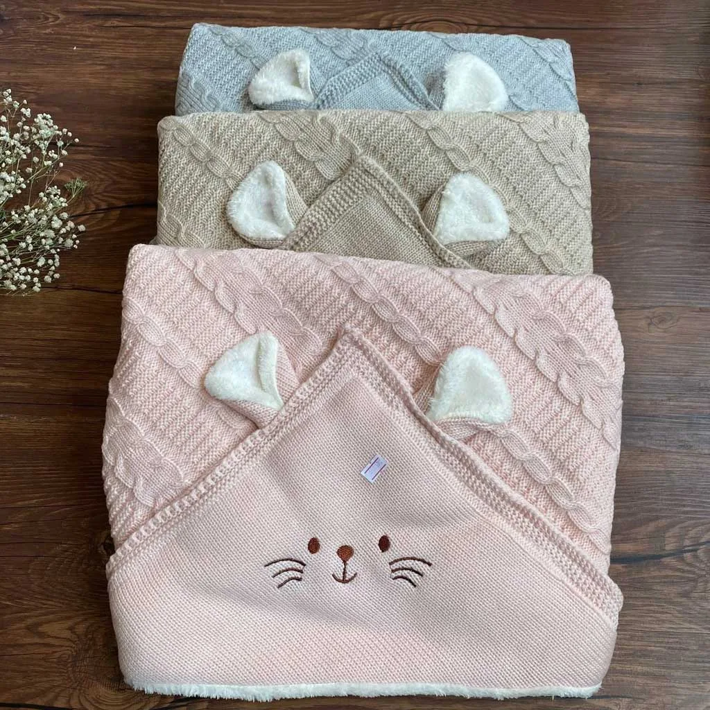 پتو بافت کرکدار کلاهدار موش گوشدار مینل Minel