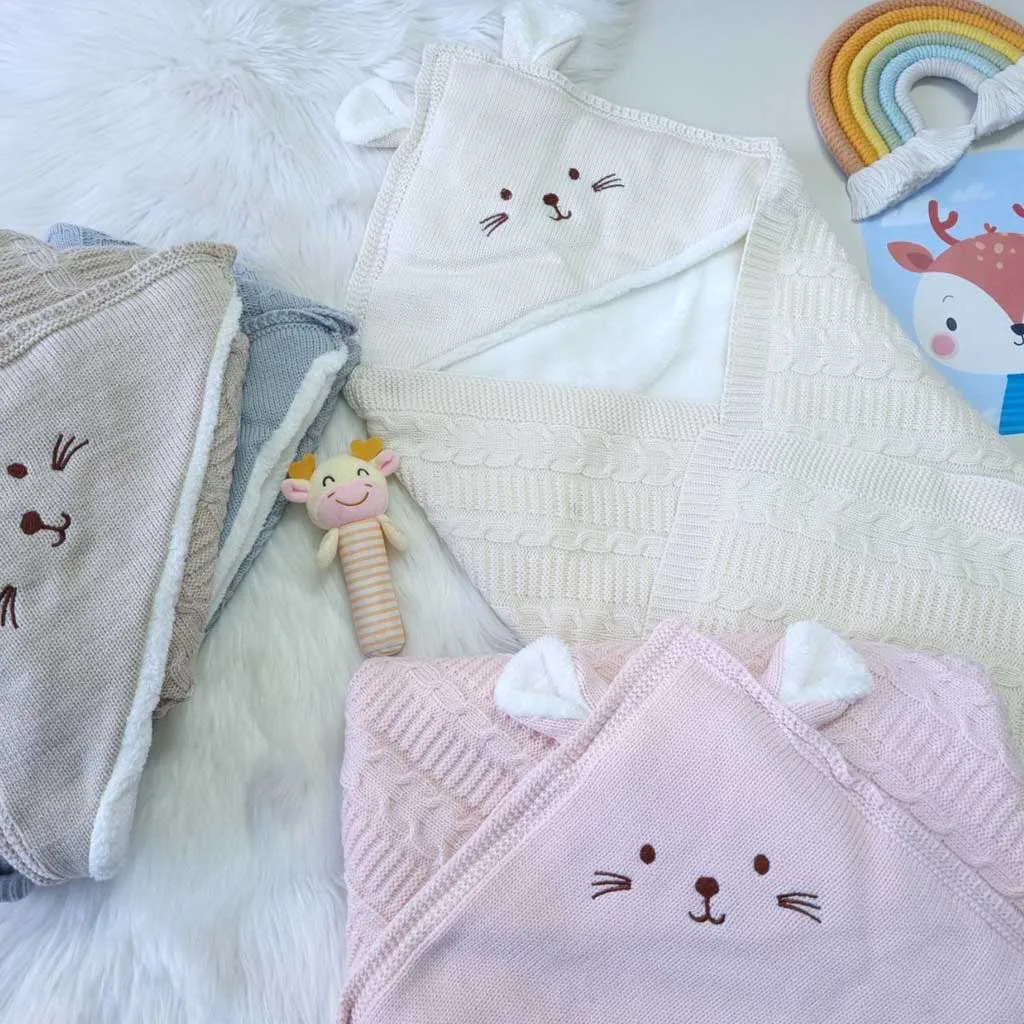 پتو بافت کرکدار کلاهدار موش گوشدار مینل Minel