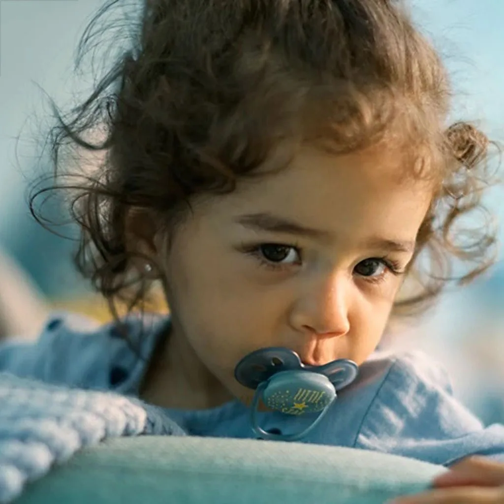 پستانک اونت 2عددی Hello little star اولترا سافت Ultra Soft 6-18 قلب ستاره Avent