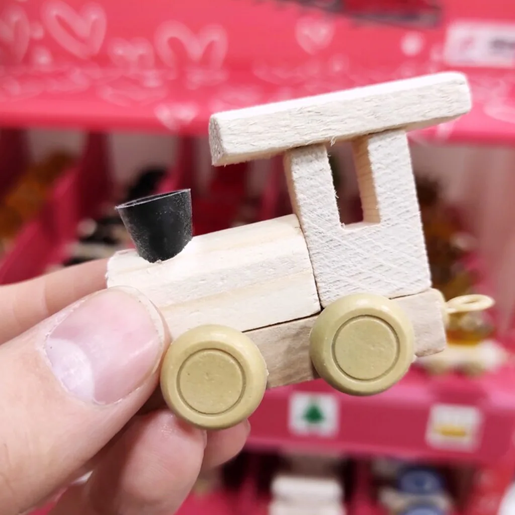 هدایای چوبی و تبلیغاتی حروف لاتین انگلیسی اسم ساز قطار شادی Happy Train