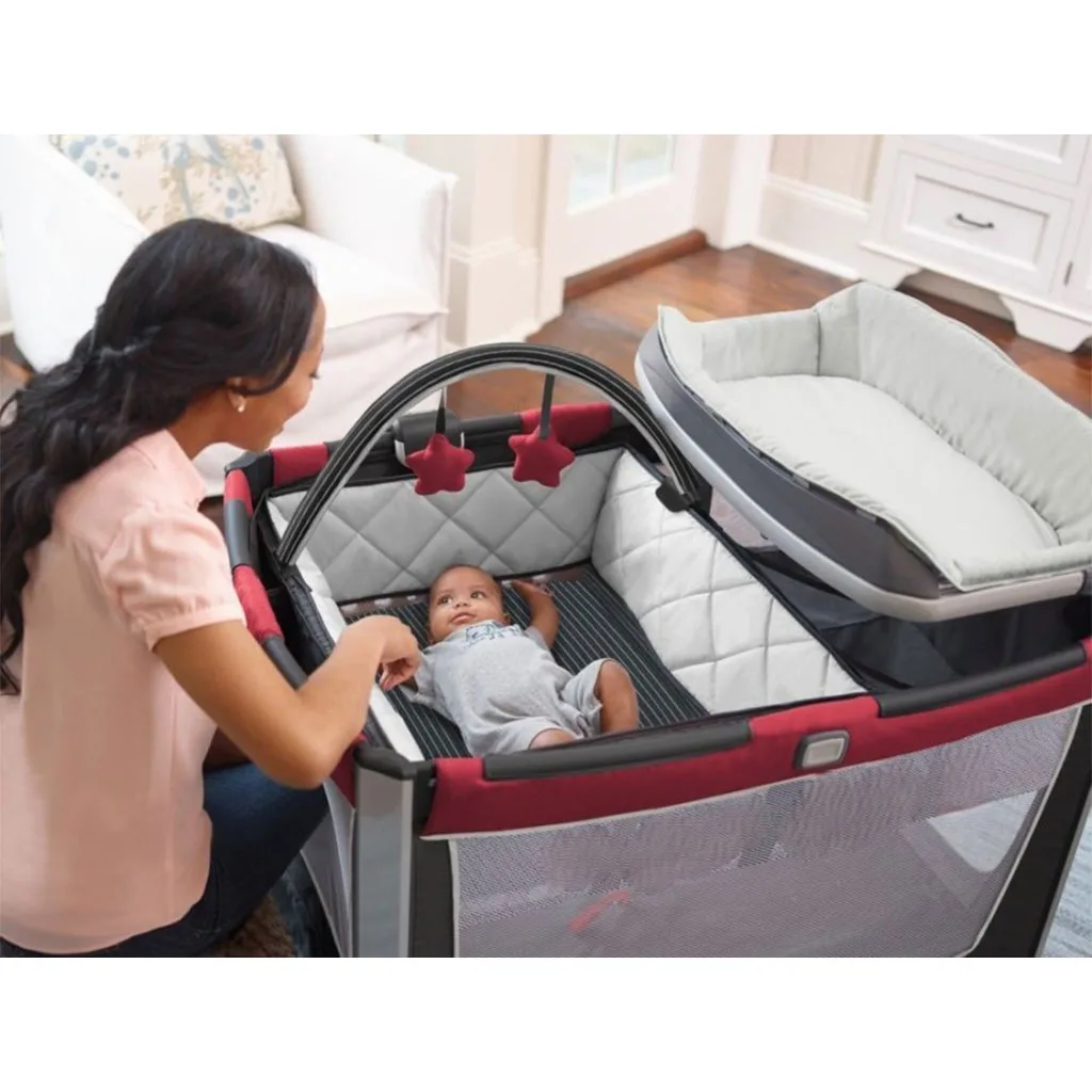 تخت پارک گراکو مدل Pack And Play Smart Stations Presley با جایگاه تعویض Graco