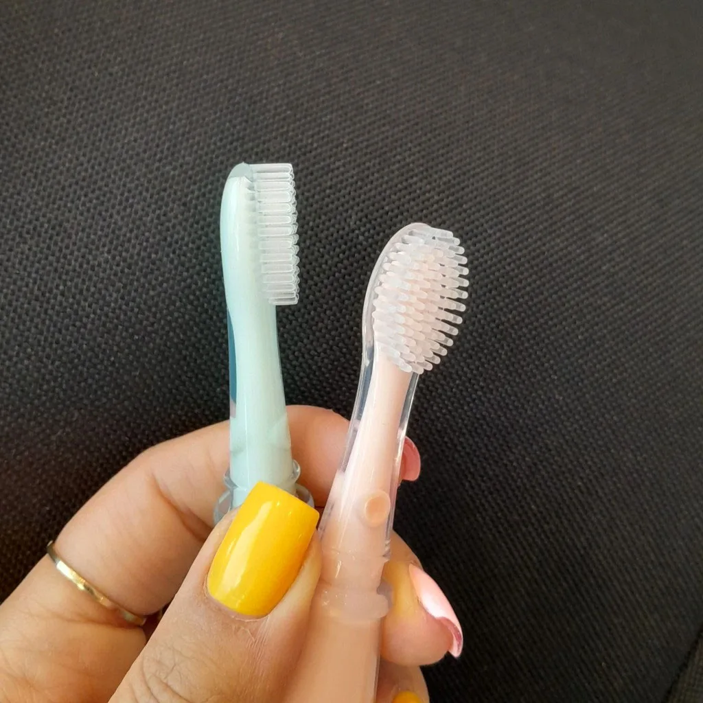 مسواک کیکابو Softy سیلیکون Silicone toothbrush with suction cup چسبان Kikkaboo