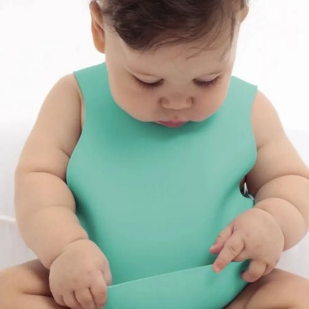 پیشبند سیلیکونی مینیک اوی اوی مدل Basicd Bib کاسه ای قابل تنظیم Minikoioi