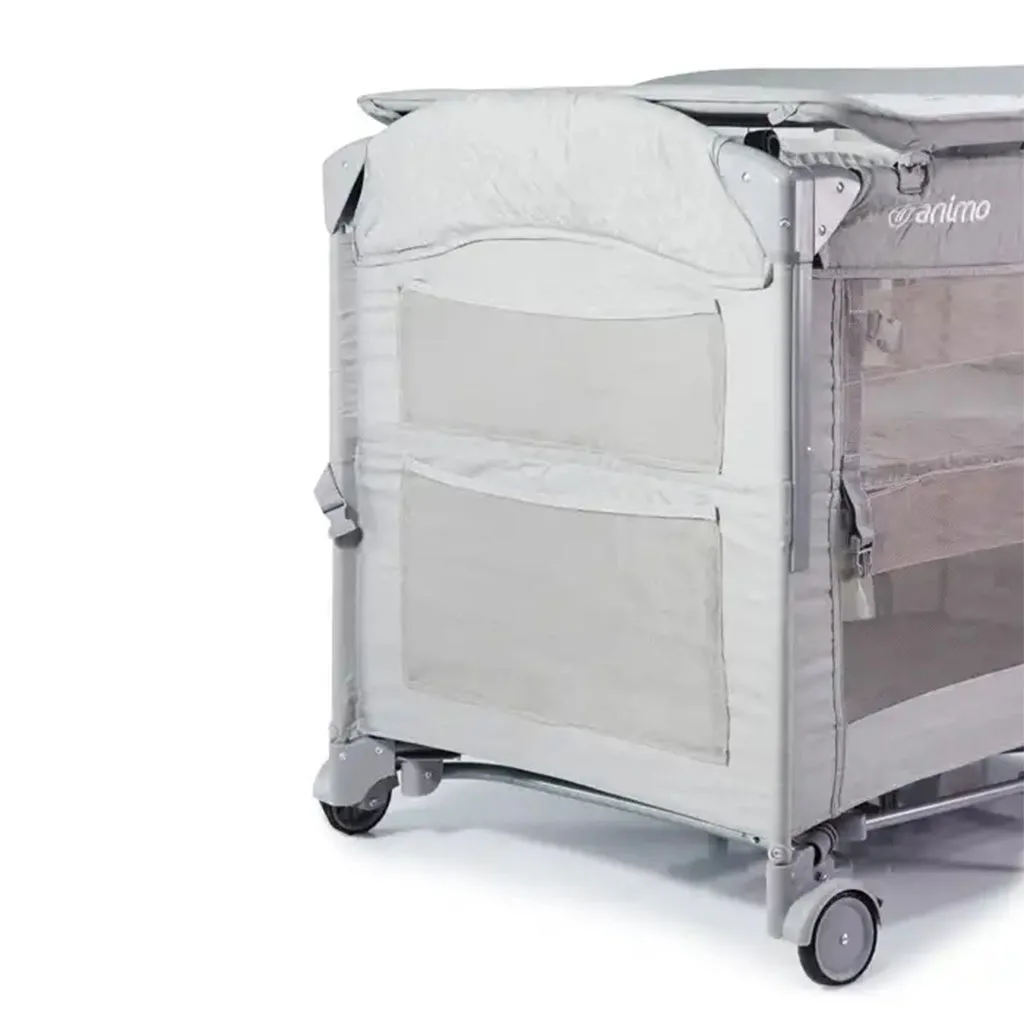 تخت پارک آنیمو مدل نولا Nola كنار مادر گهواره شو همراه با آویز تخت موزیکال Animo