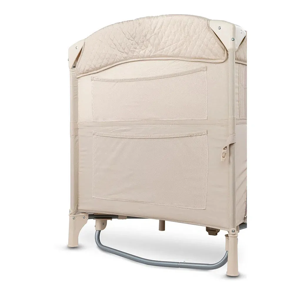 تخت پارک آنیمو مدل نولا Nola كنار مادر گهواره شو همراه با آویز تخت موزیکال Animo