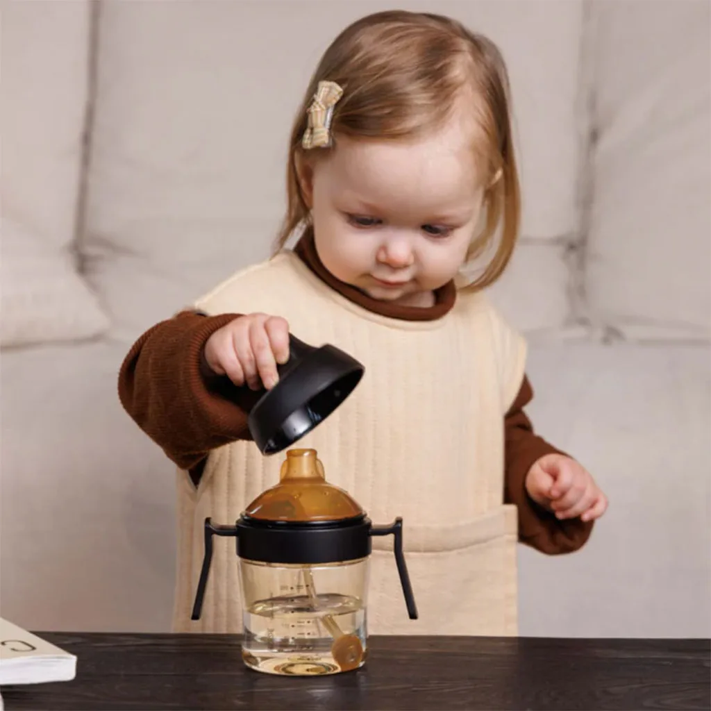 آبمیوه خوری 6+ماه 210میل دسته دار سوپاپدار هی اور شی Heorshe