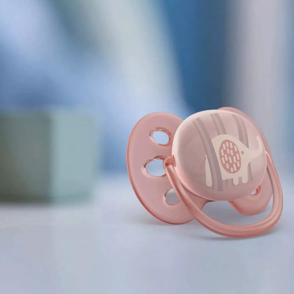 پستانک اونت دوعددی مدل Ultra Soft اولترا سافت طرح فیل و نخل، مناسب نوزاد ۰ تا ۶ ماه Avent