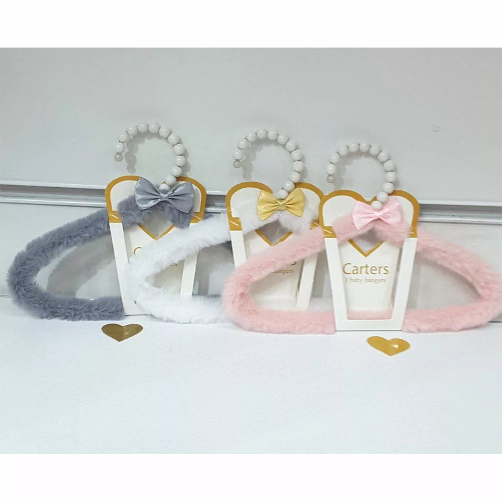 چوب لباسی خز پولیشی کرم صدفی پاپیون رنگی کارترز Carters