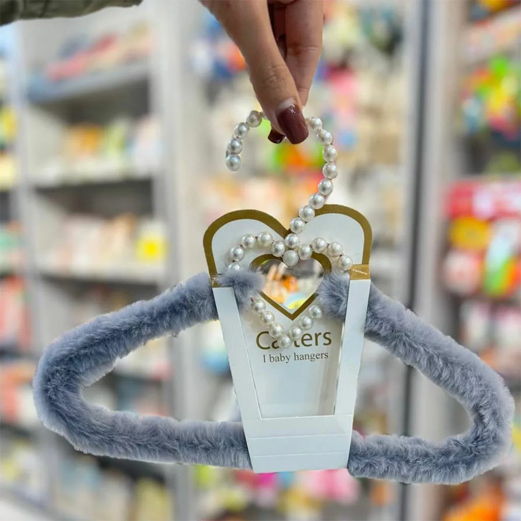 چوب لباسی خز پولیشی قلب صدفی کارترز Carters